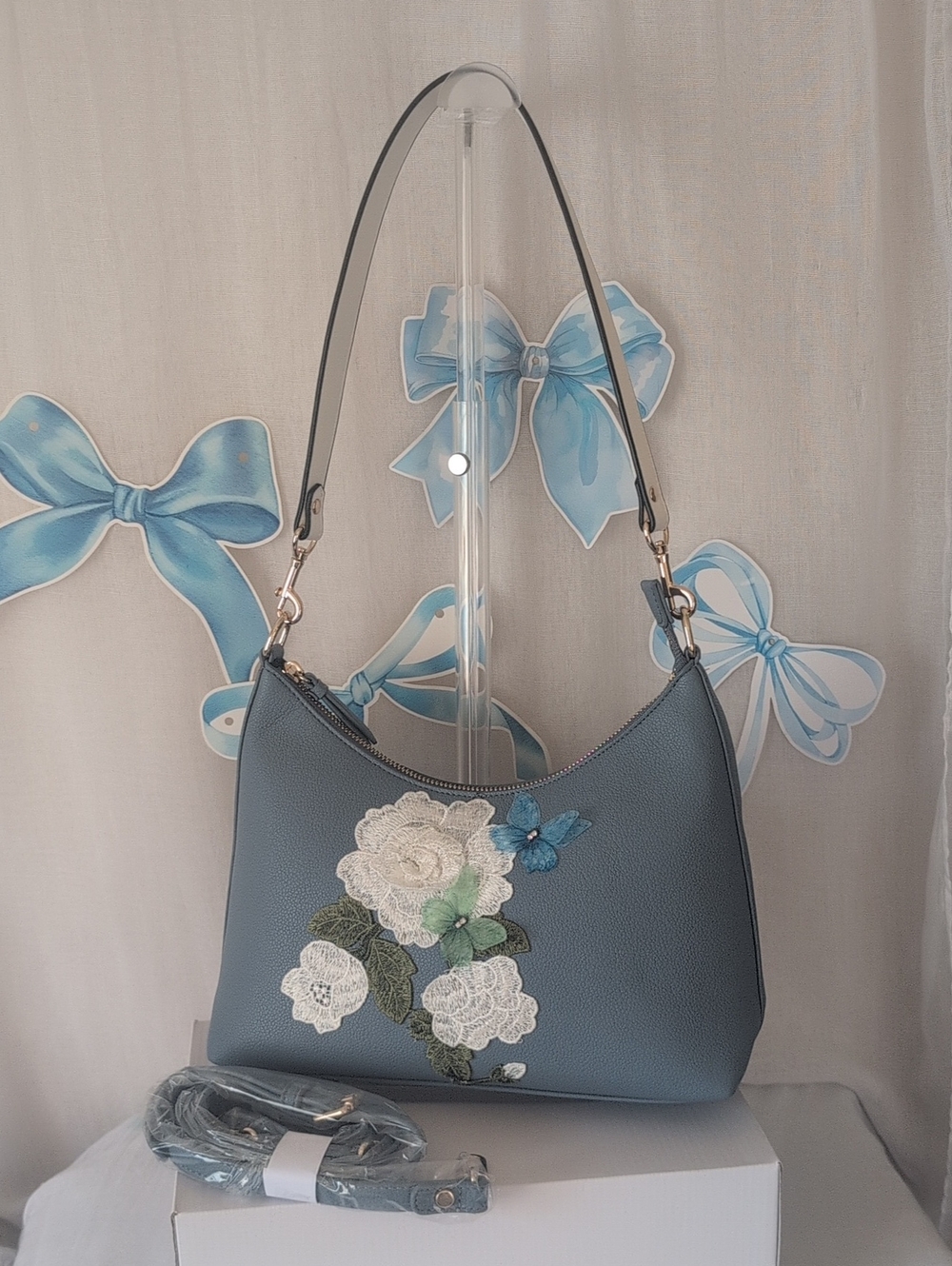 Keyli Embellished Shoulder Handbag